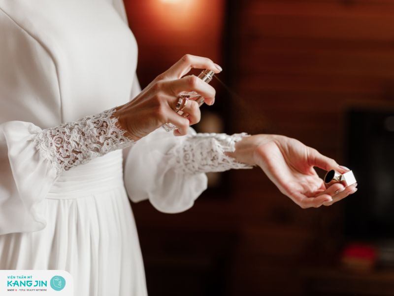 Nước hoa có thể là một trong những nguyên nhân gây viêm da tiếp xúc