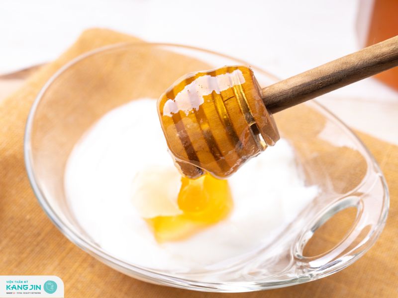 phục hồi da sau dị ứng mỹ phẩm