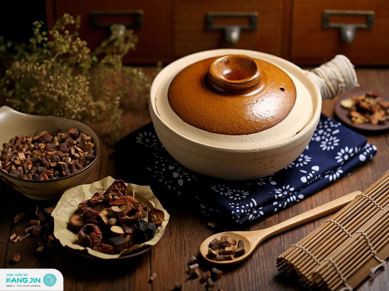 có nên tái tạo da mặt bằng thuốc bắc