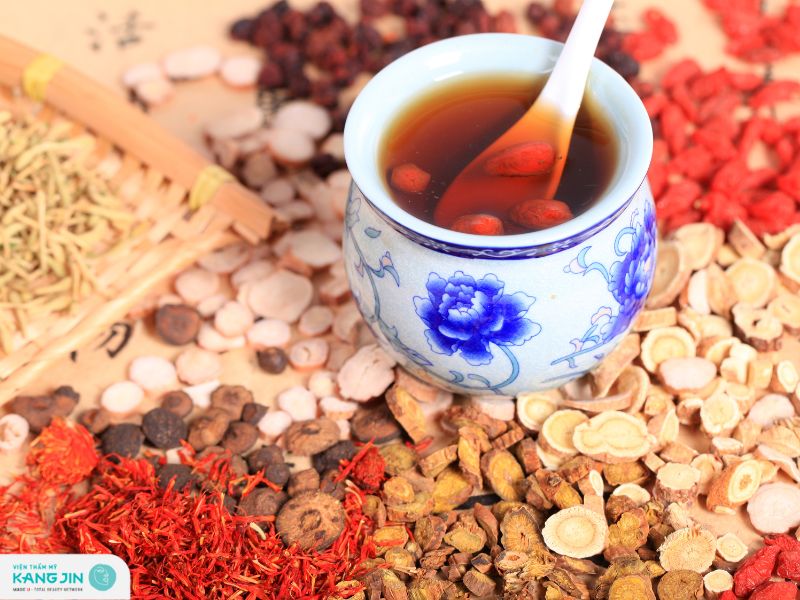 có nên tái tạo da mặt bằng thuốc bắc