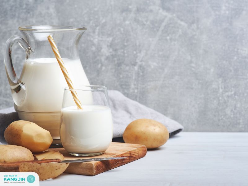 khoai tây và sữa chua