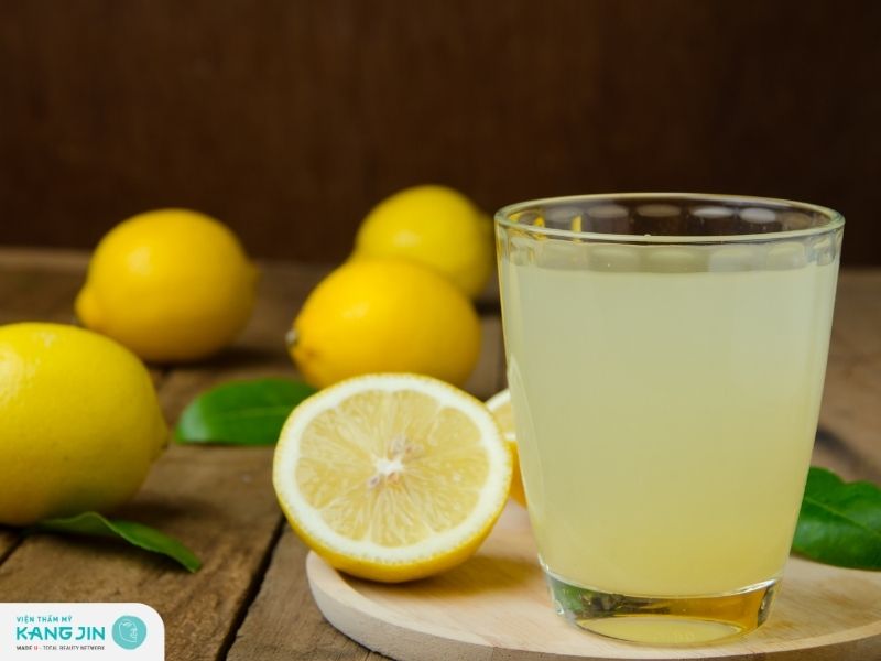 Se khít lỗ chân lông ở mặt bằng chanh tươi