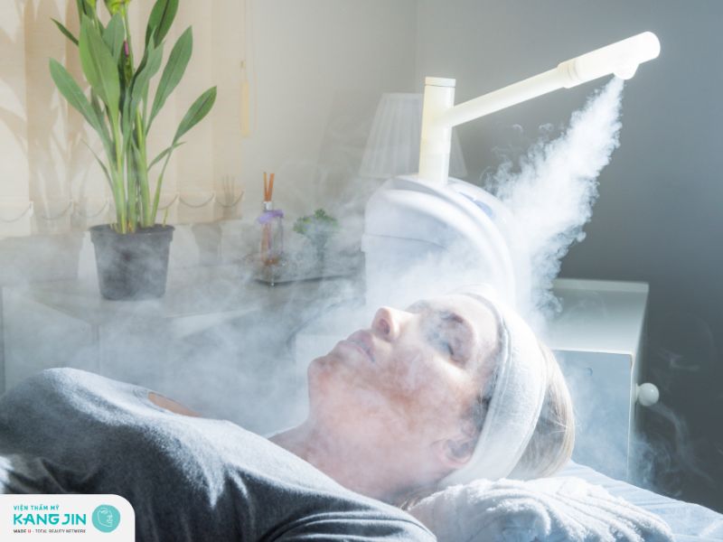 Góc giải đáp: Sau khi tái tạo da có nên xông mặt không?