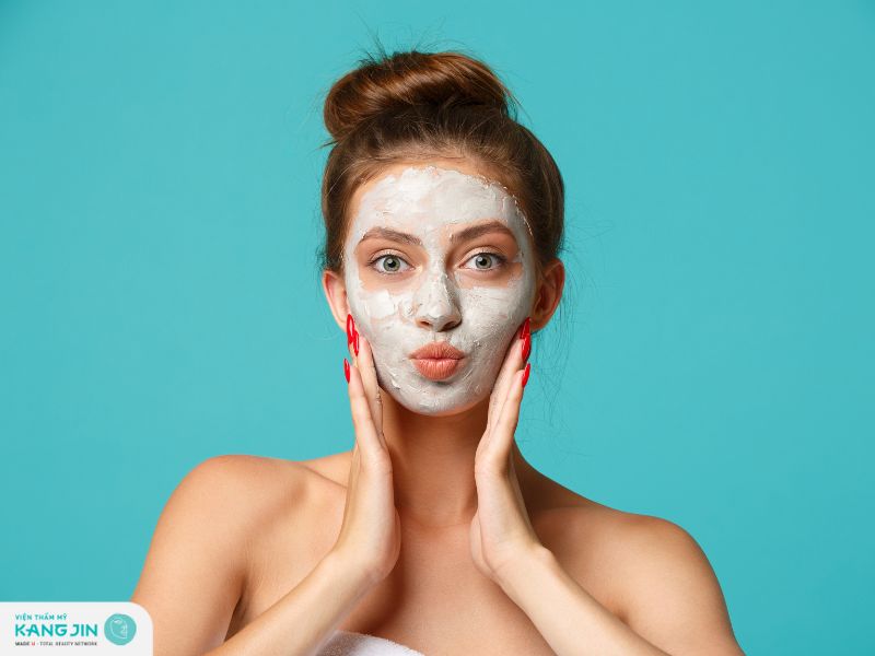 cách chăm sóc da nhờn và lỗ chân lông to