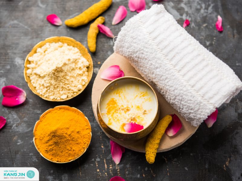 cách làm mặt nạ tinh bột nghệ