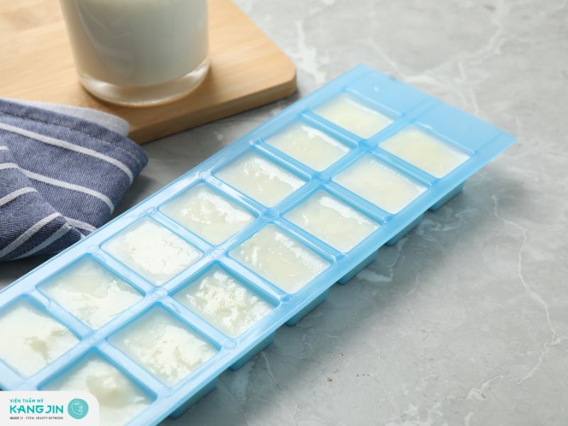 rửa mặt bằng sữa tươi đông đá