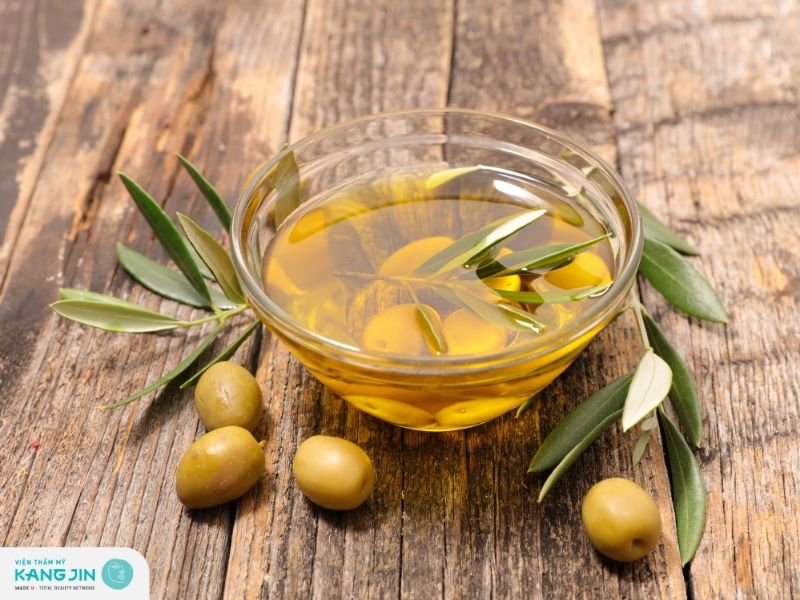 Dầu oliu có tác dụng gì với da mặt? Dầu oliu điều trị mụn