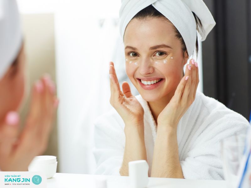 Các kinh nghiệm chăm sóc da mặt sau sinh tại nhà mà mẹ bỉm nên biết 