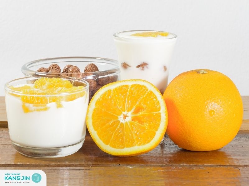 Dùng sữa chua và cam để dưỡng sáng da mặt và body