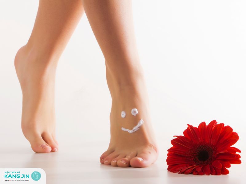 Tham khảo 6 cách làm nhỏ lỗ chân lông ở chân