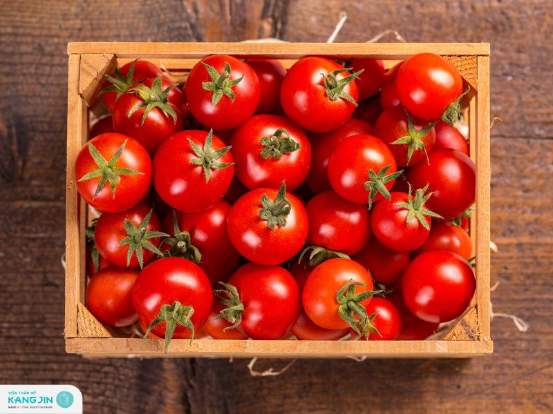 cách làm trắng da bằng cà chua không bắt nắng