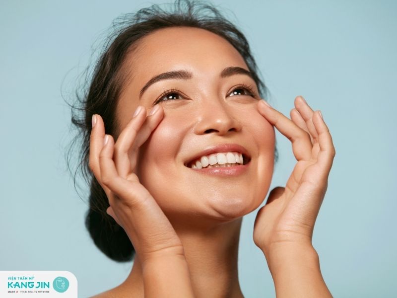 massage mặt bằng vitamin e