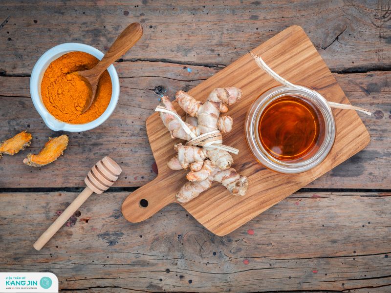 đắp mặt nạ tinh bột nghệ mật ong hàng ngày được không