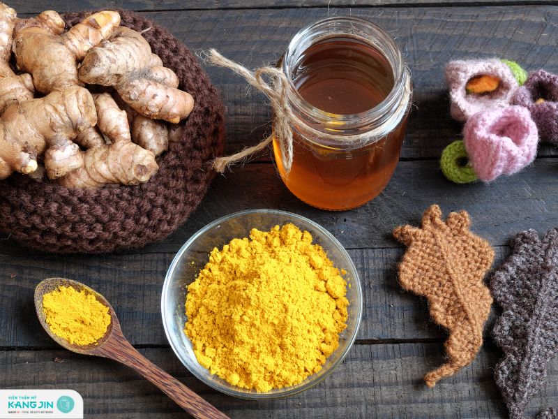 đắp mặt nạ tinh bột nghệ mật ong hàng ngày được không