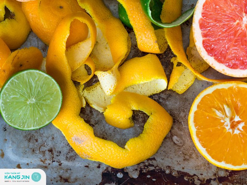 Chị em phụ nữ sau sinh có thể xông mặt bằng vỏ bưởi vừa toàn và nhiều lợi ích 