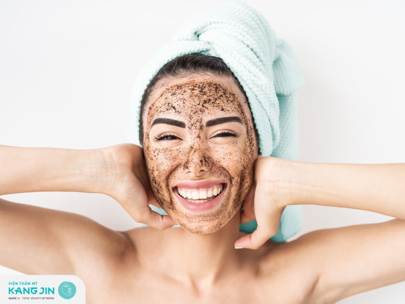 5 Cách tẩy da chết cho da nhạy cảm tránh gây kích ứng