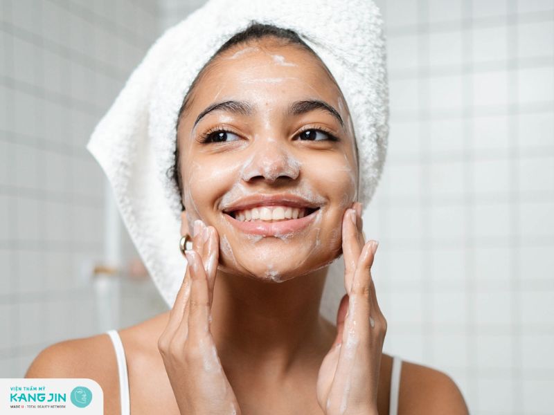 Tẩy tế bào chết có làm trắng da không?