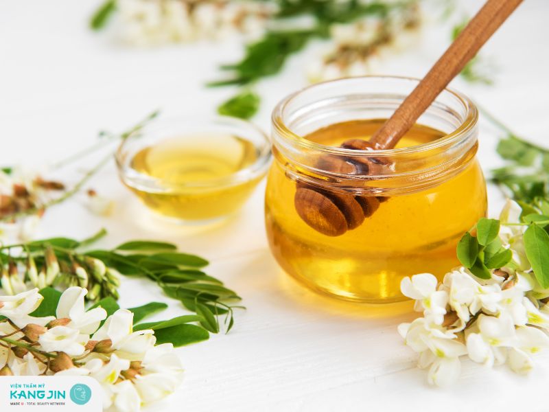 Dưỡng ẩm da với mặt nạ mật ong tại nhà 