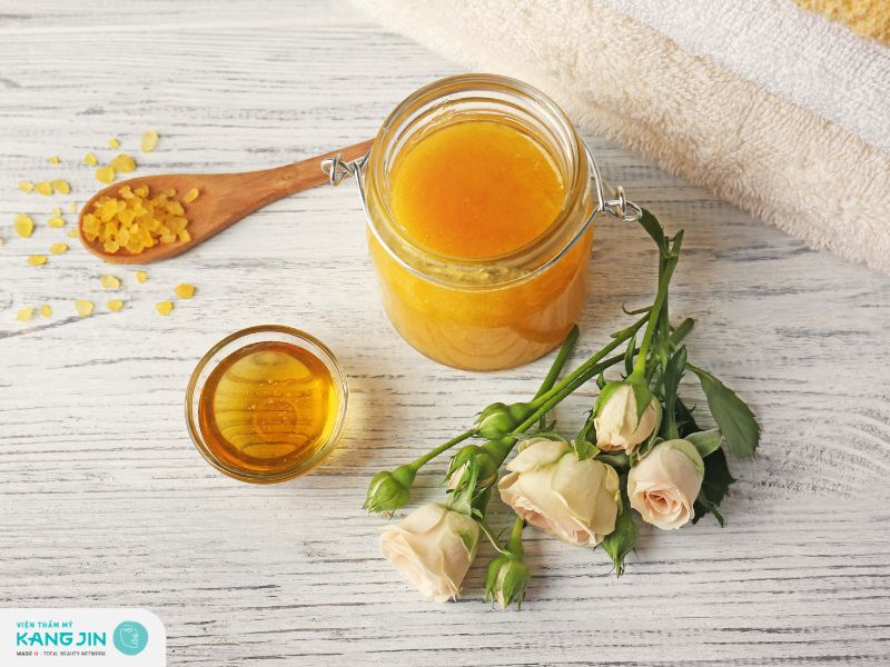Cách cách làm trắng da bằng mật ong và muối