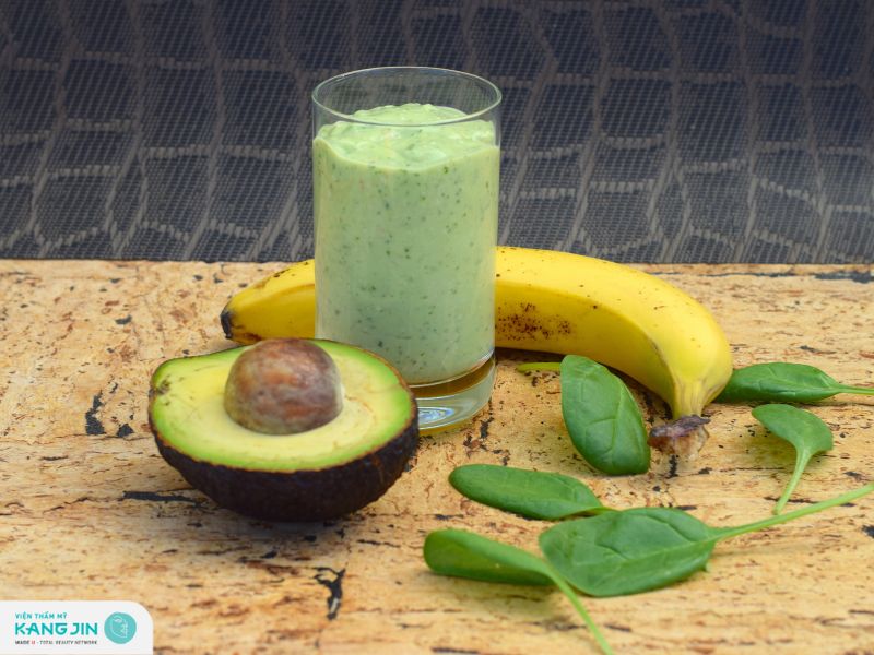 Mặt nạ dưỡng da và tóc khỏe đẹp từ quả bơ và chuối 