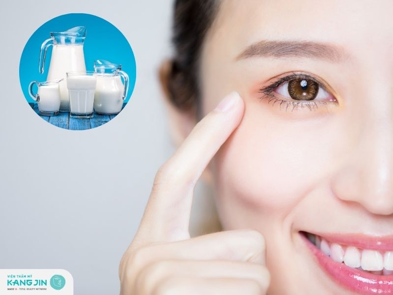 trị thâm mắt bằng sữa tươi không đường