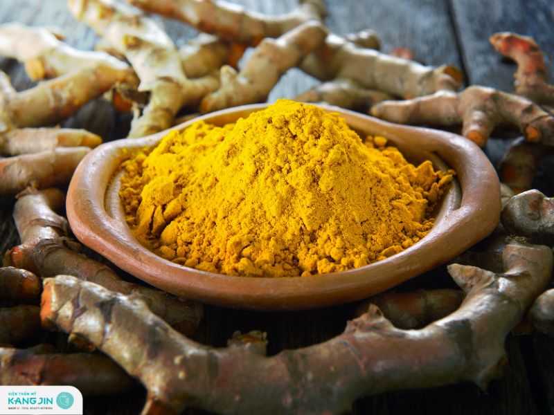 cách trị nám bằng tinh bột nghệ