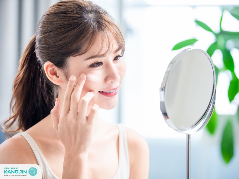 dưỡng ẩm ban ngày