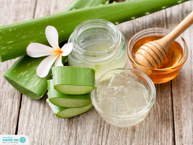 trị nám tàn nhang bằng nha đam