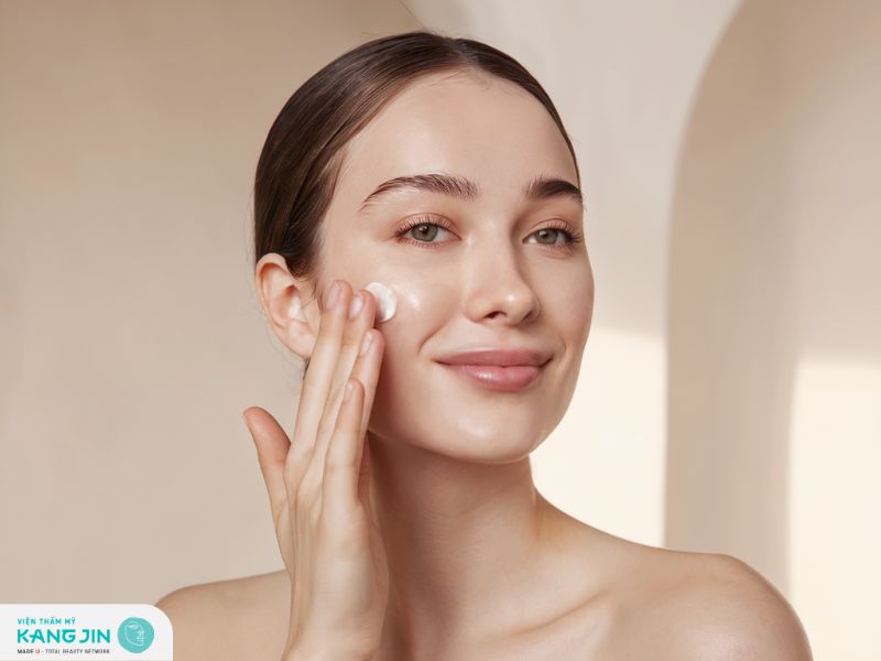 Hướng dẫn cách làm kem dưỡng trắng da chống nắng tại nhà hiệu quả