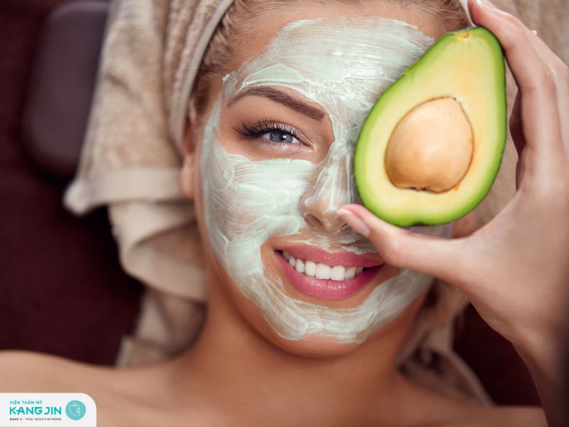 dưỡng da sau khi đi biển