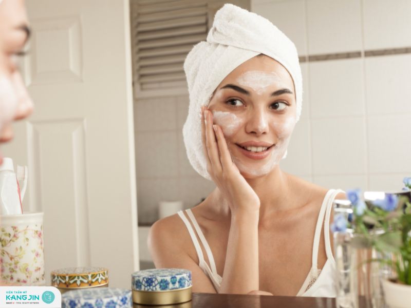 những lưu ý khi skincare cho da dầu mụn