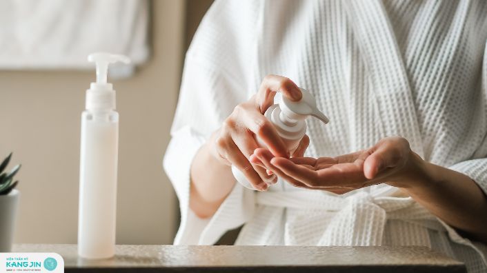 skincare cho da dầu mụn mùa hè