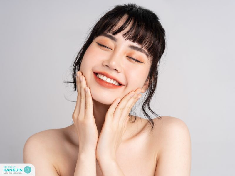 cách giữ da trắng mùa hè