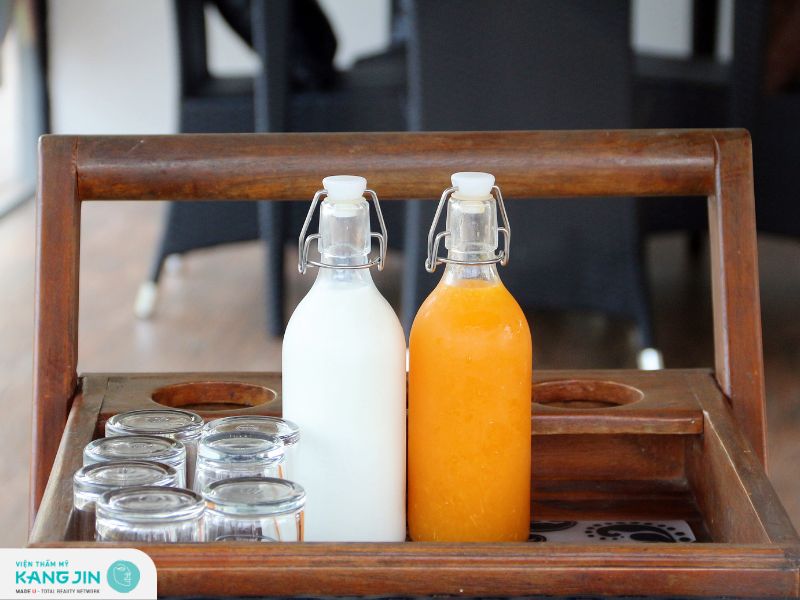 Cách làm kem dưỡng da từ sữa tươi và cam mờ thâm nám 