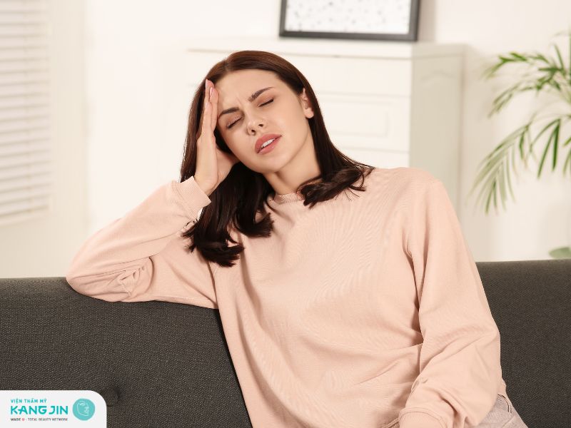 Rối loạn nội tiết là một trong những nguyên nhân gây mụn ẩn 