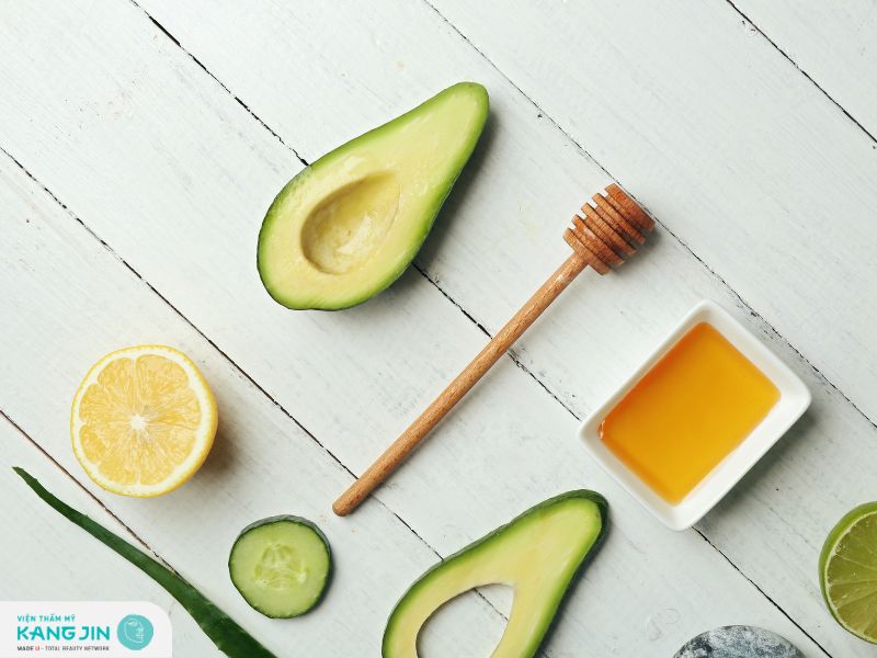 Cách xóa nếp nhăn vùng mắt bằng mật ong hiệu quả 