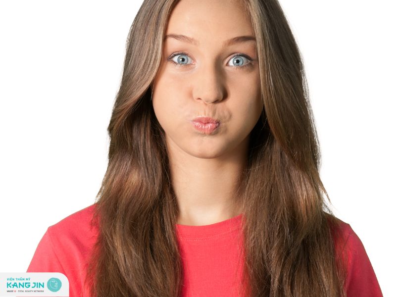 cách xoá rãnh cười tại nhà