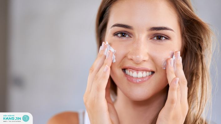 Điểm khác biệt khi dưỡng ẩm sáng da mùa đông và mùa hè