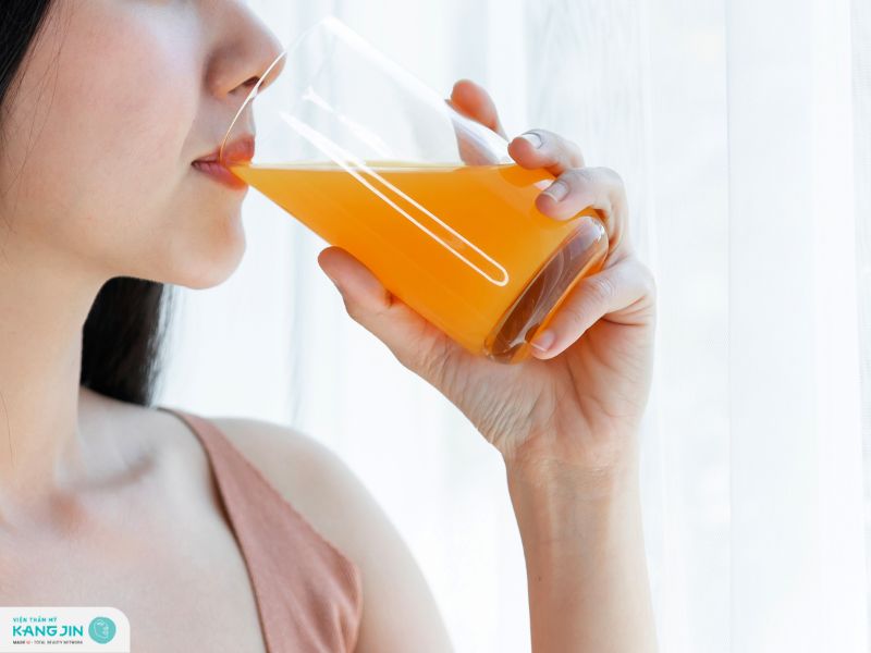 uống gì để giảm sắc tố melanin