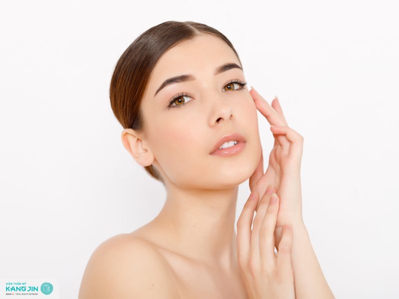 Vitamin nào giúp trắng da