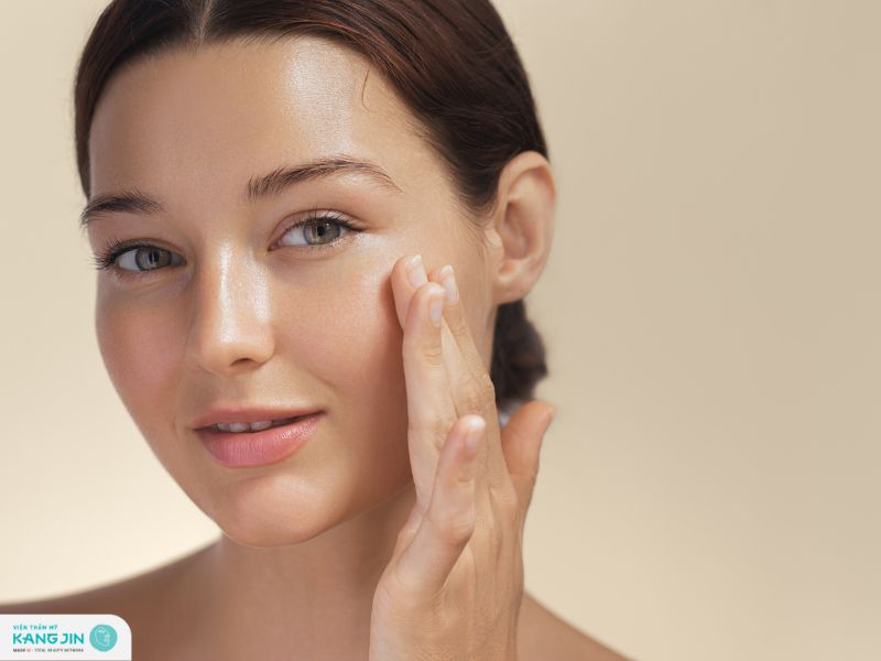 Vitamin nào giúp trắng da