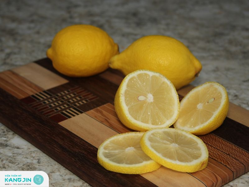 Cách làm trắng da mặt bằng chanh hiệu quả