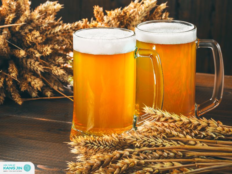 làm trắng da mặt bằng bia