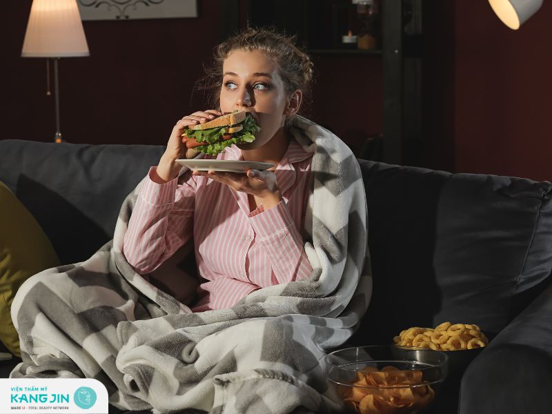 Nguyên nhân làm xuất hiện rãnh cười sớm mà chị em nên biết 