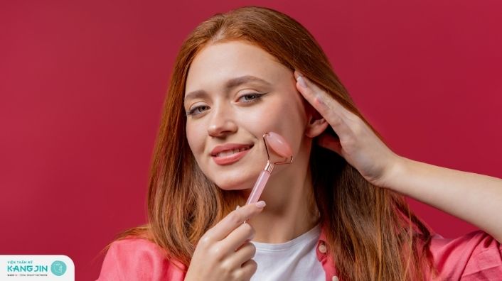 Cách mát xa mặt chống chảy xệ thực hiện 5 phút mỗi ngày giúp trẻ lâu