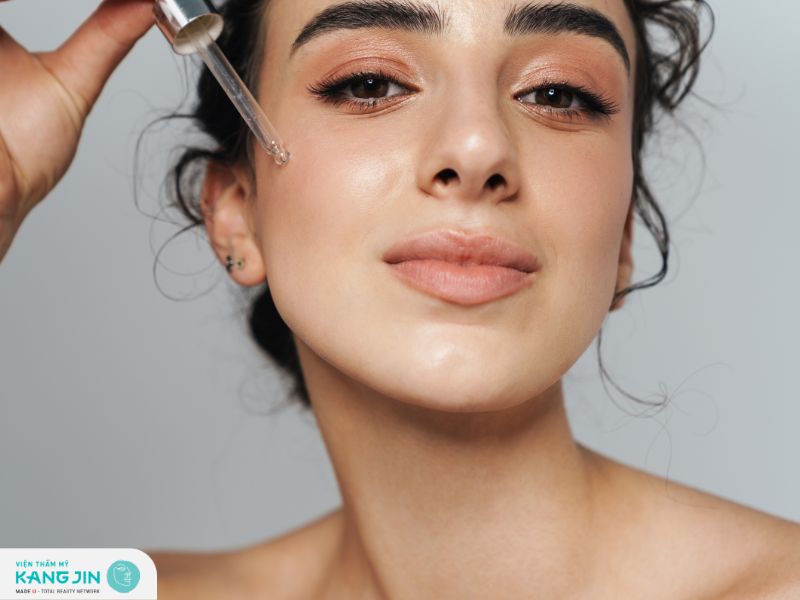 Kết hợp Niacinamide với Retinol giúp đều màu da và ngăn ngừa tình trạng lão hóa sớm 