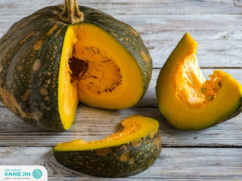 Thành phần của bí ngô giúp kháng khuẩn cho da mụn