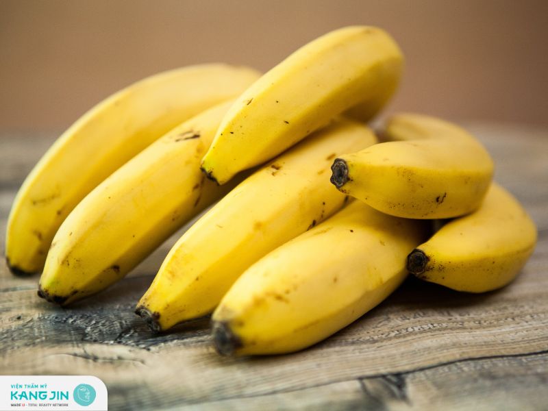 Chuối một trong những loại trái cây giúp làm trắng da nhanh