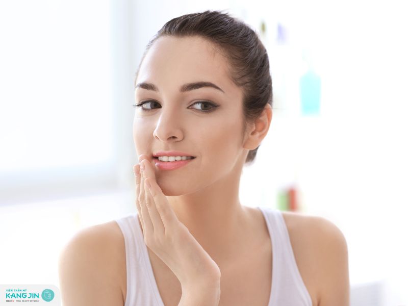cách trị thâm mép môi