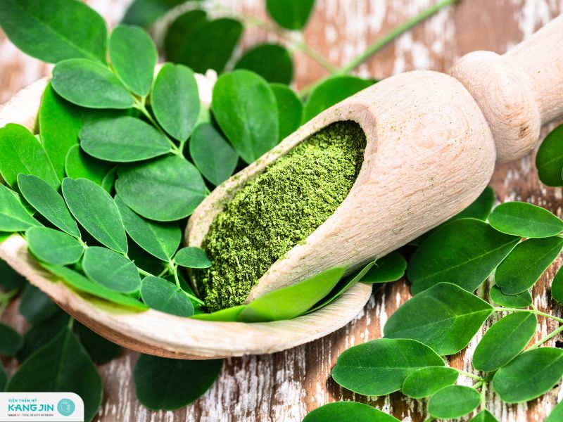 đắp mặt bằng lá chùm ngây